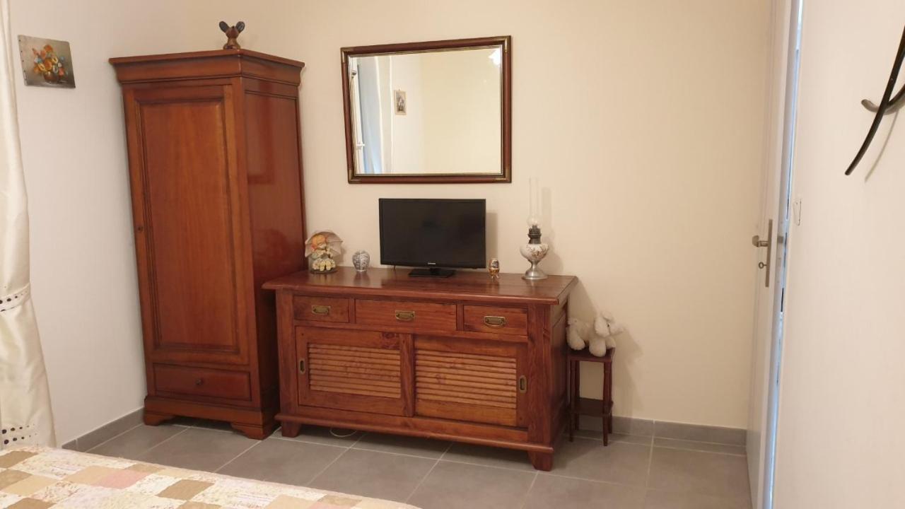 Villa Entrechaux Luaran gambar