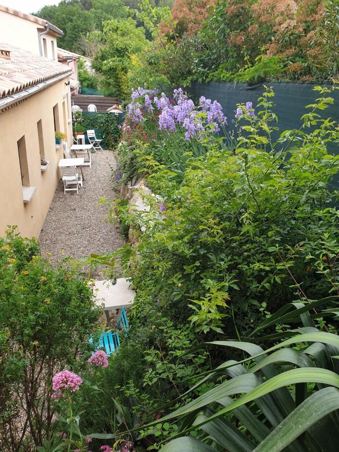 Villa Entrechaux Luaran gambar