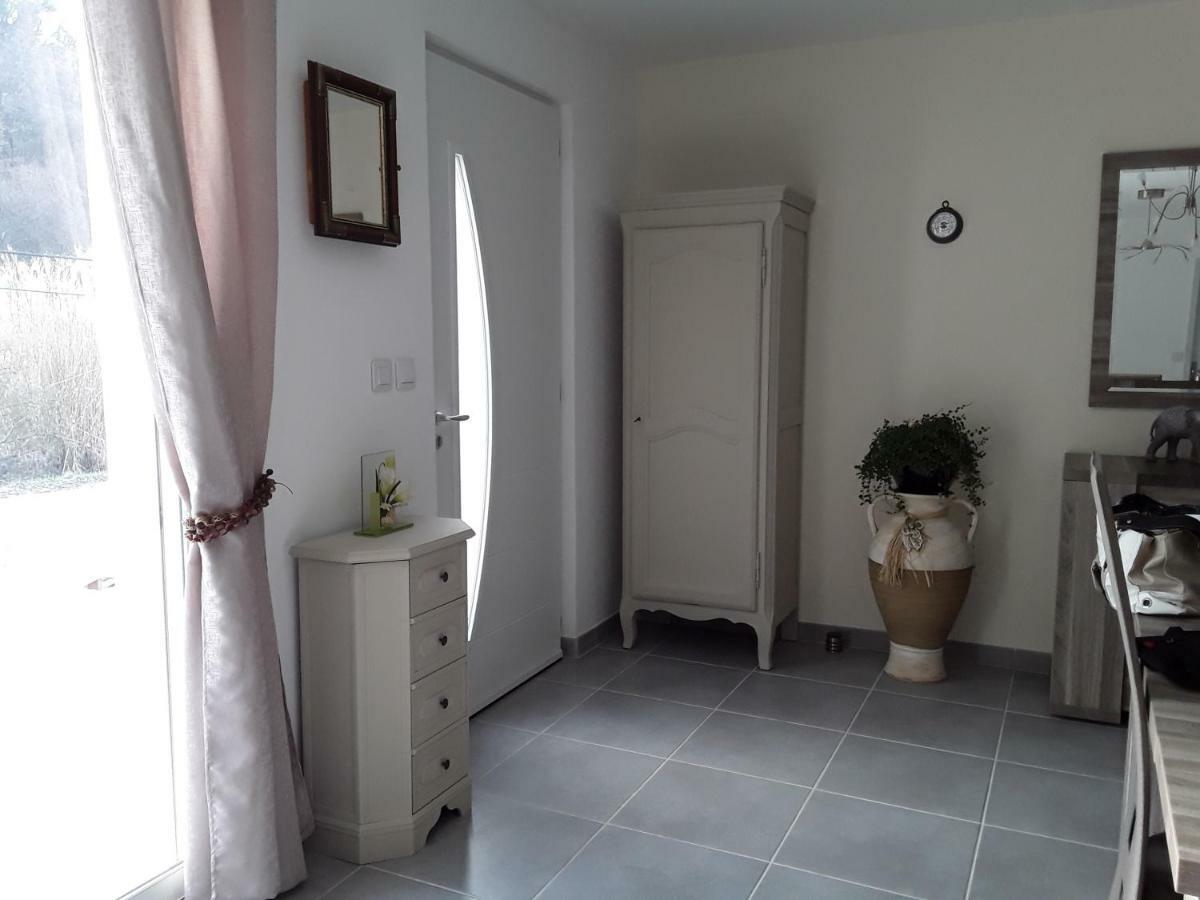 Villa Entrechaux Luaran gambar